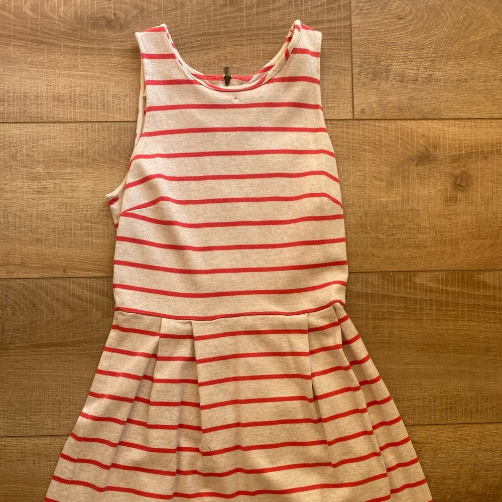 LOFT size small pleated dress
